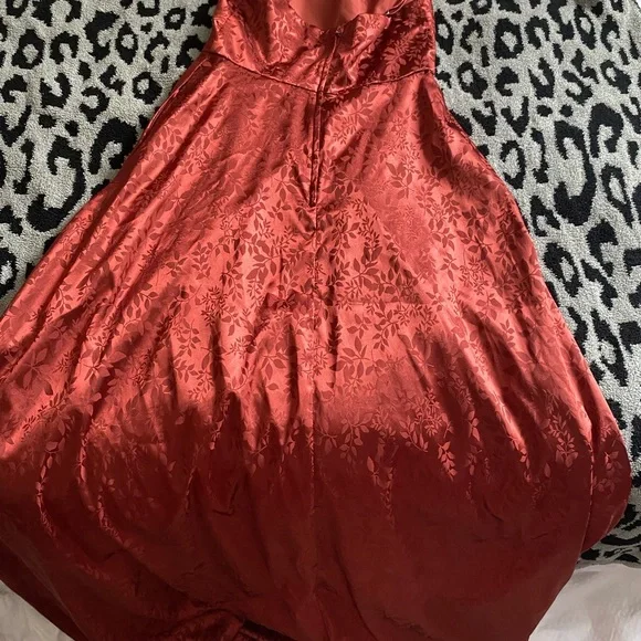 Polyester - Picture 3 of 4